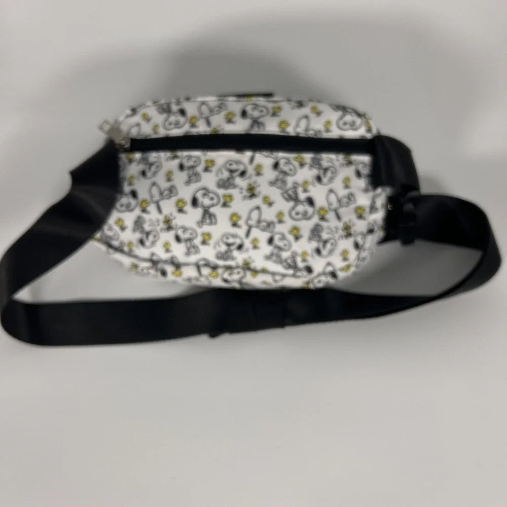 Peanuts Snoopy and Woodstock Fanny Pack Belt Bag Belly Bag Adjustable Bioworld